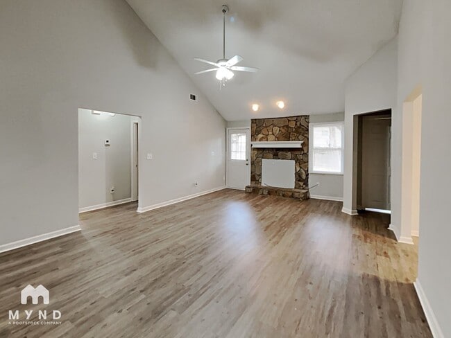 Photo - 7608 Didwell Ct