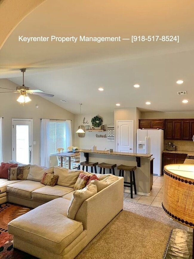 Photo - 3 Bed | 2 Bath in Owasso!