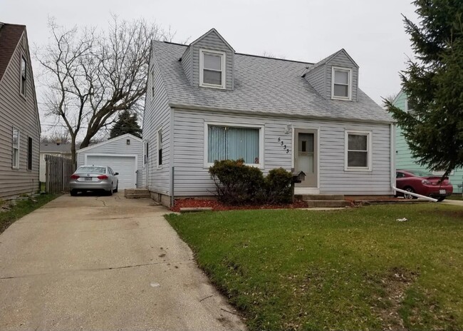 Building Photo - 5333 N 51st Blvd