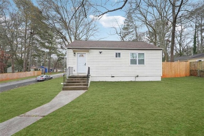 Building Photo - 1288 Almont Dr SW Rental
