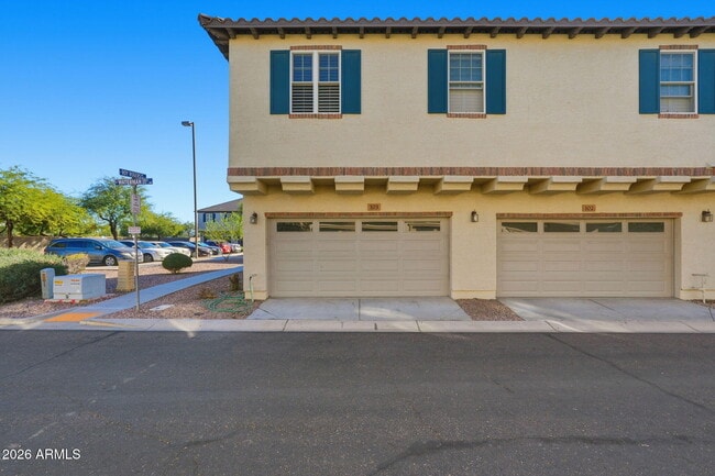 Photo - 4757 E Waterman St