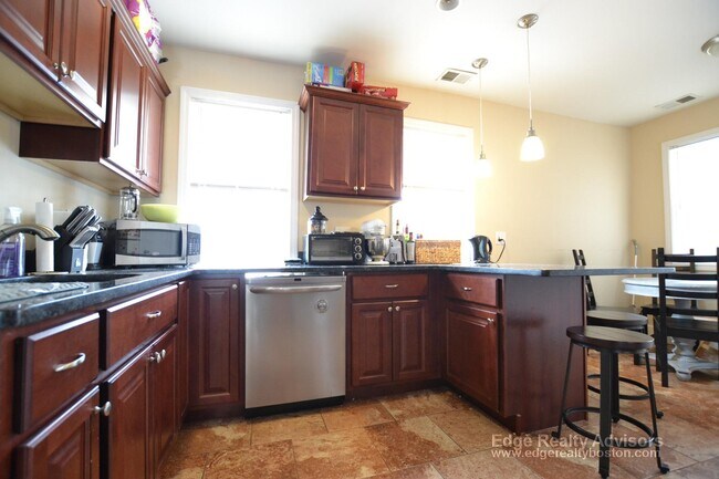 Photo - 131 Nottinghill Rd