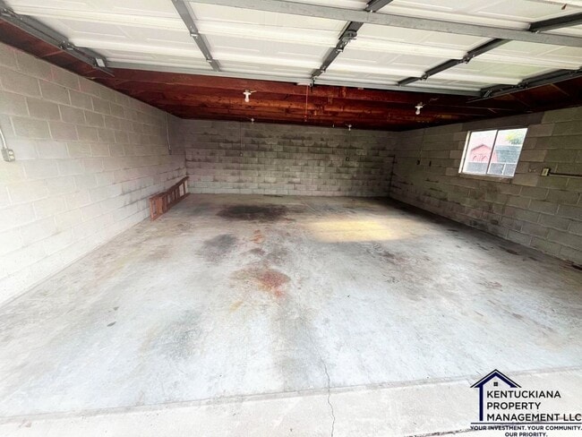 Photo - 9400 Habersham Dr