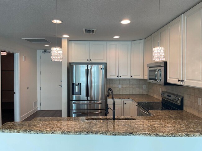 Photo - Beautiful Downtown Condo Unit 820