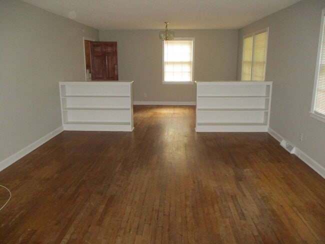 1148 Ebinport Rd
