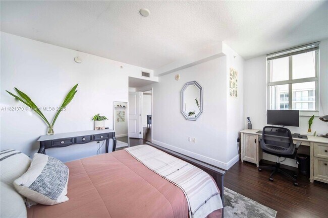 Photo - 1250 S Miami Ave Unit 2201