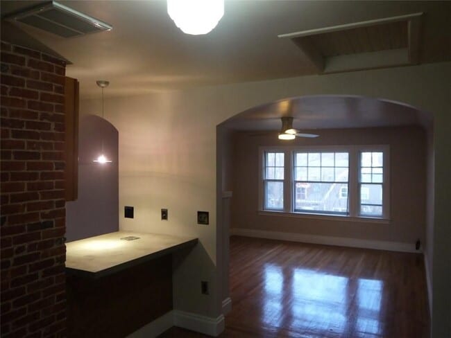 Photo - 283 Norwood Ave