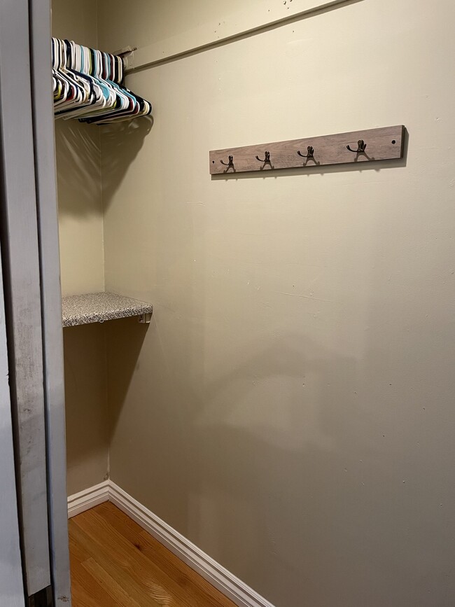 Photo - 4240 Francis Way