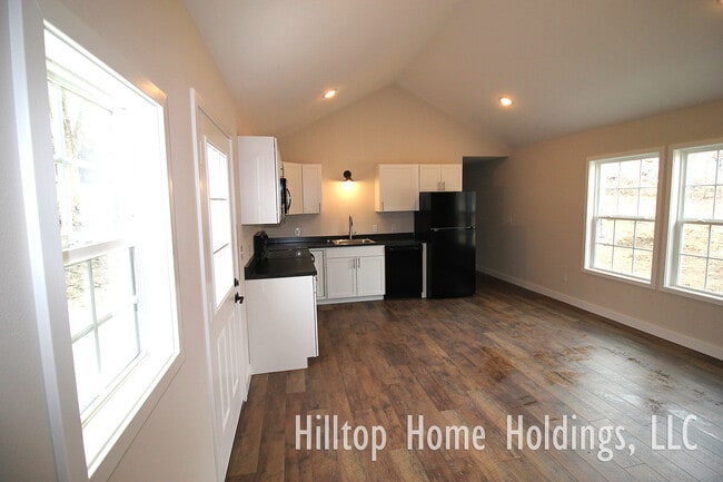 27 Hilltop Rd