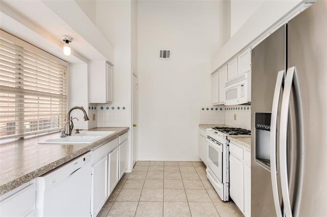 Photo - 8110 Regatta Dr