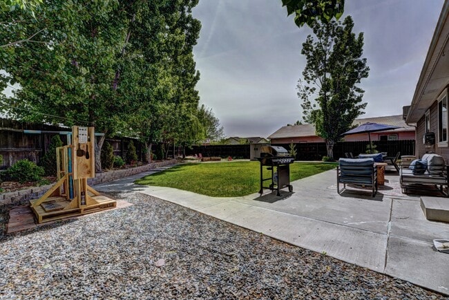 Photo - 1000 Red Bud Ct