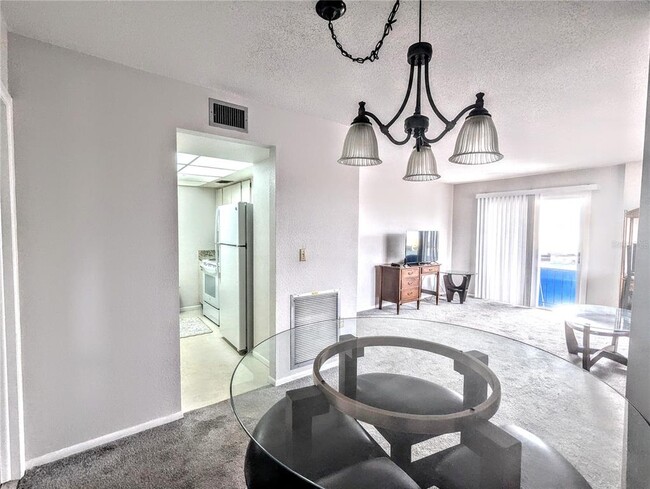 Photo - 4950 Todd St