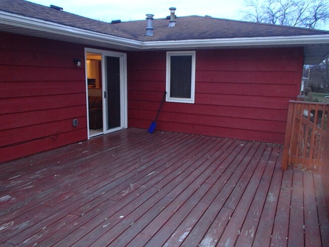 Photo - 2527 23rd Ave NW