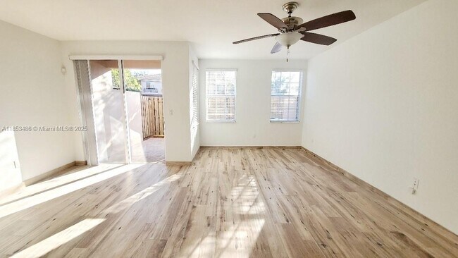 Photo - 265 Las Brisas Cir