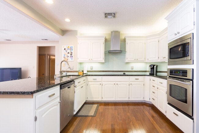 Photo - Beautiful 4 bedroom home in the Deerfield Subdivision