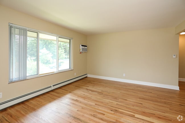 2HAB, 1BA - 790 ft², renovada - Wyndham Hill Apartments