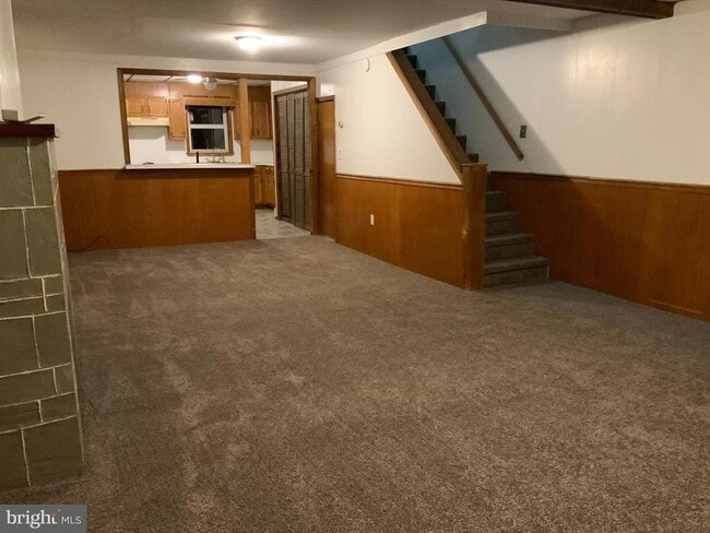 Photo - 123 E Spring St