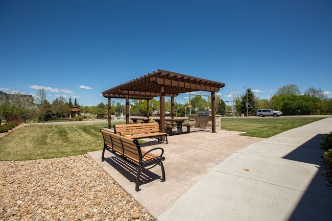 Photo - 5233 Boardwalk Dr