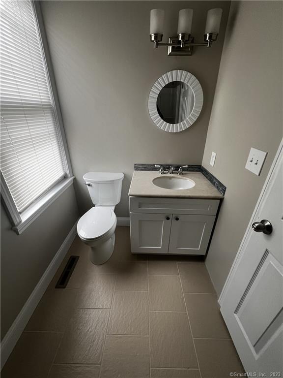 Photo - 145 Clarence St