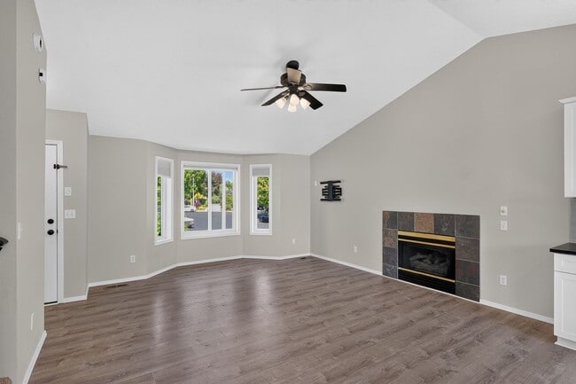 Photo - 16045 SW Baler Way