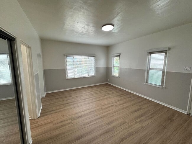 Photo - Remodeled Pierpont Beach Apartment Unit G