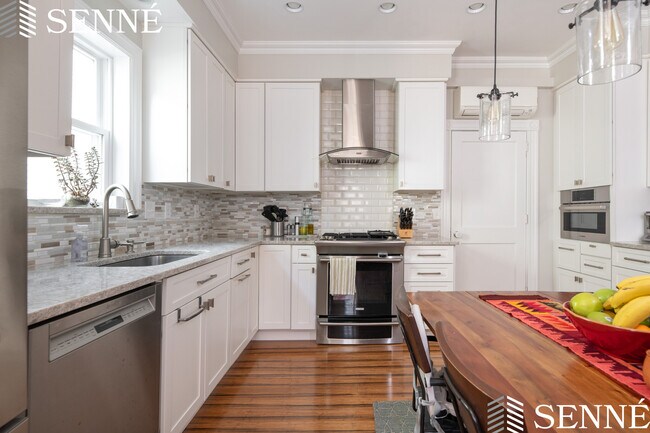 Photo - 51 8th St Unit 1