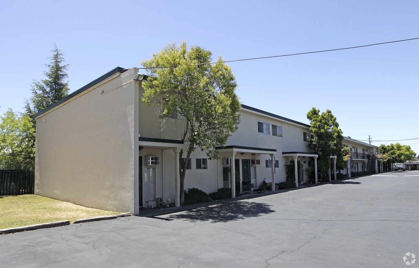 Photo - Pacific Apartments