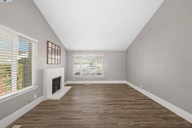 Photo - 2270 Bromfield Ct