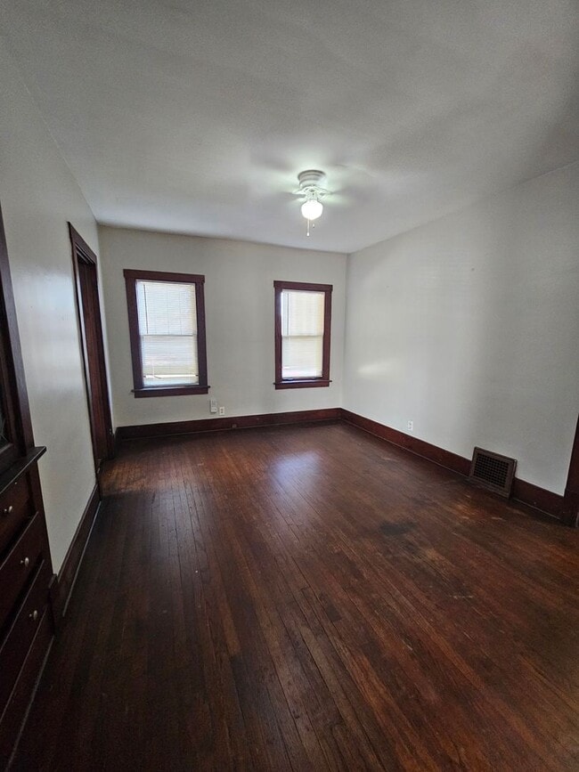 Photo - 3 Bedroom Home for Rent