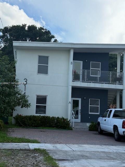 Building Photo - 3146 NW 32nd St Unit A