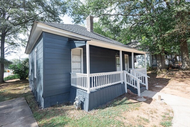 Photo - 1002 W Broad St