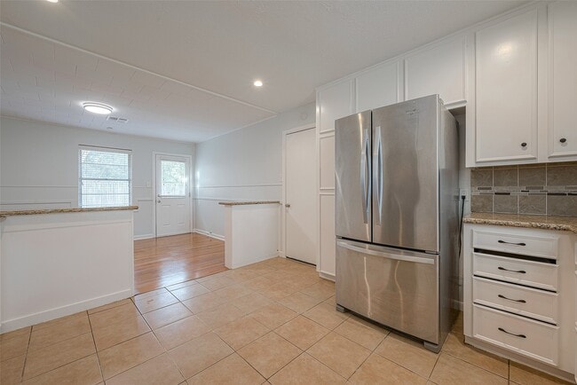Photo - 4923 Poinciana Dr