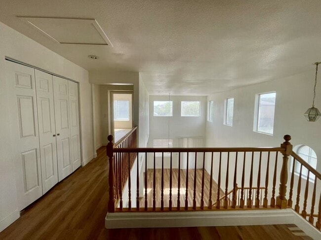 Photo - Sweet 2 stories single-family house with 4 bedrooms