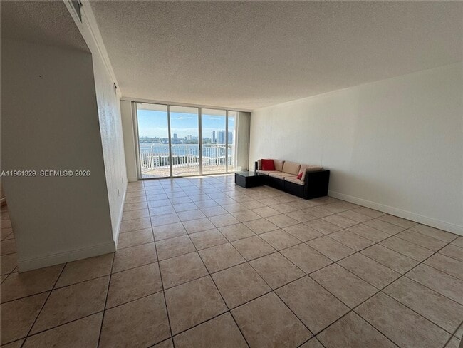 Photo - 18041 Biscayne Blvd Unidad 1701