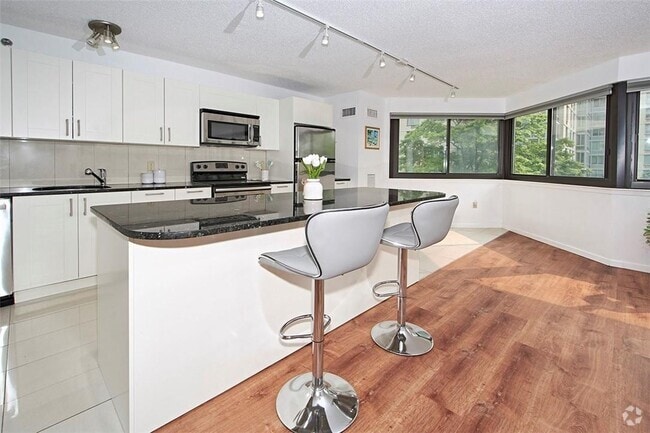Building Photo - 5 Barker Ave Unit 302 Rental