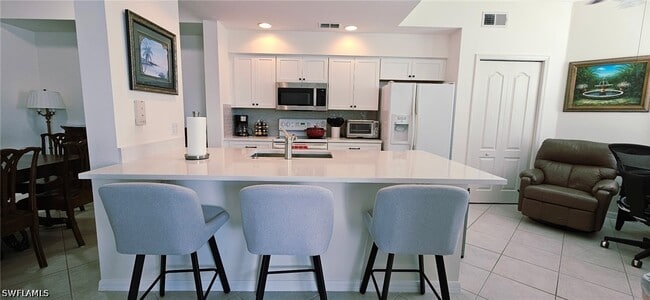 Photo - 16615 Lake Cir Dr Unit 427