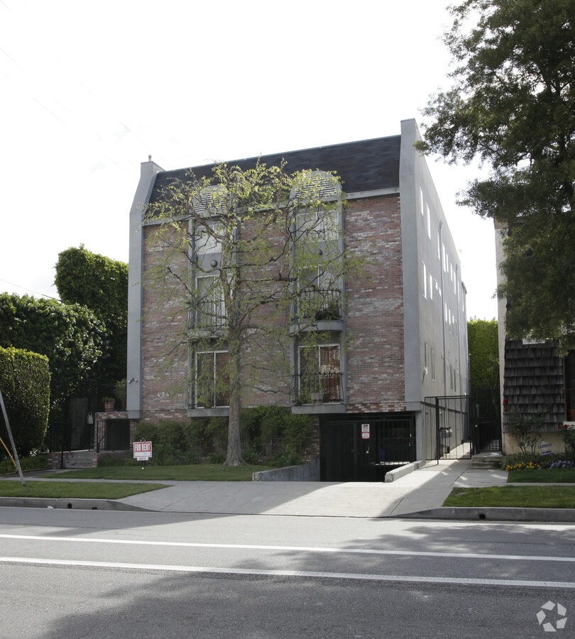 Photo - 4342 Whitsett Ave