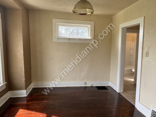 Photo - 2922 Manford St