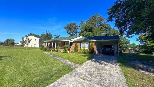 Building Photo - 112 White Oak Blvd