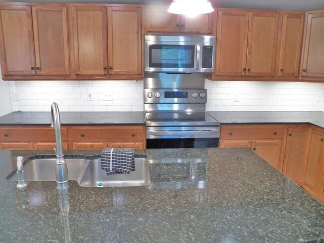 Photo - 2337 2nd New Hampshire Turnpike N