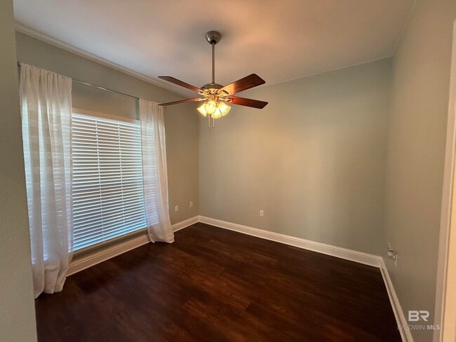 Photo - 341 Majestic Beauty Ave