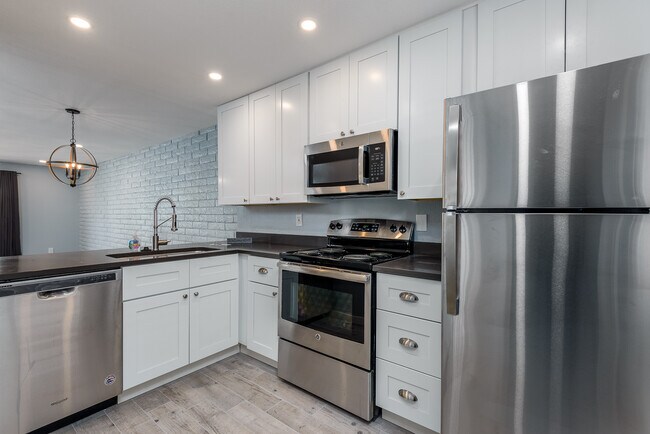 Cocina - 4354 N 82nd St Unidad 259