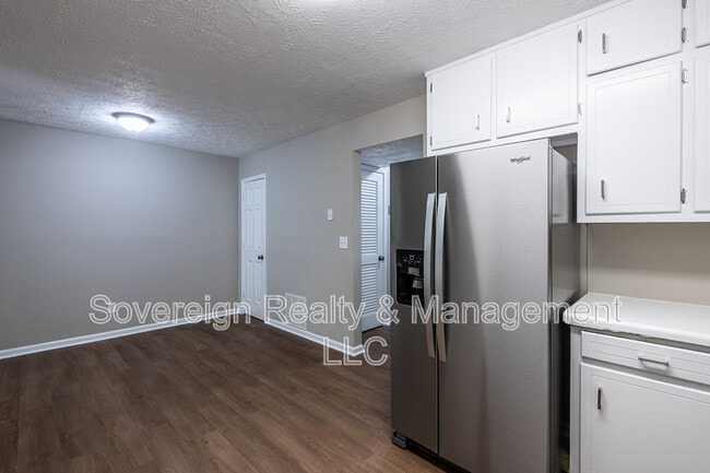 Photo - 366 Haymarket Ln