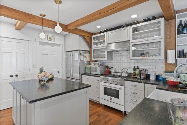 Photo - 7 Murdock St