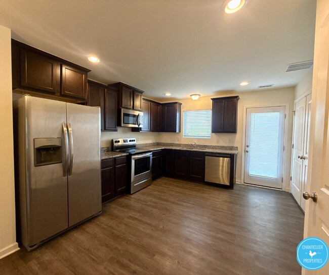 Photo - 1208 Haybrook Ln