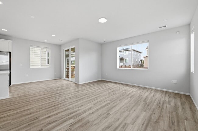 Photo - $2,740.95 with $300 off the first month's rent, 3 Beds - 2.5 Bath, Single Family Home in Dr Monum...
