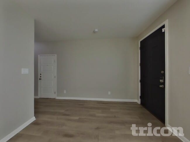 Photo - 3119 Gilbert Garden