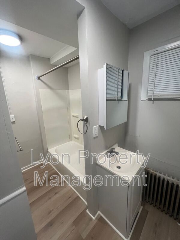 11 E Lawlor St Unit 2nd floor