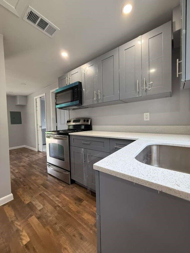 Photo - 4265 SW 62nd Ave