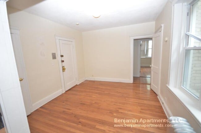 Photo - 109 Brainerd Rd Unidad 1